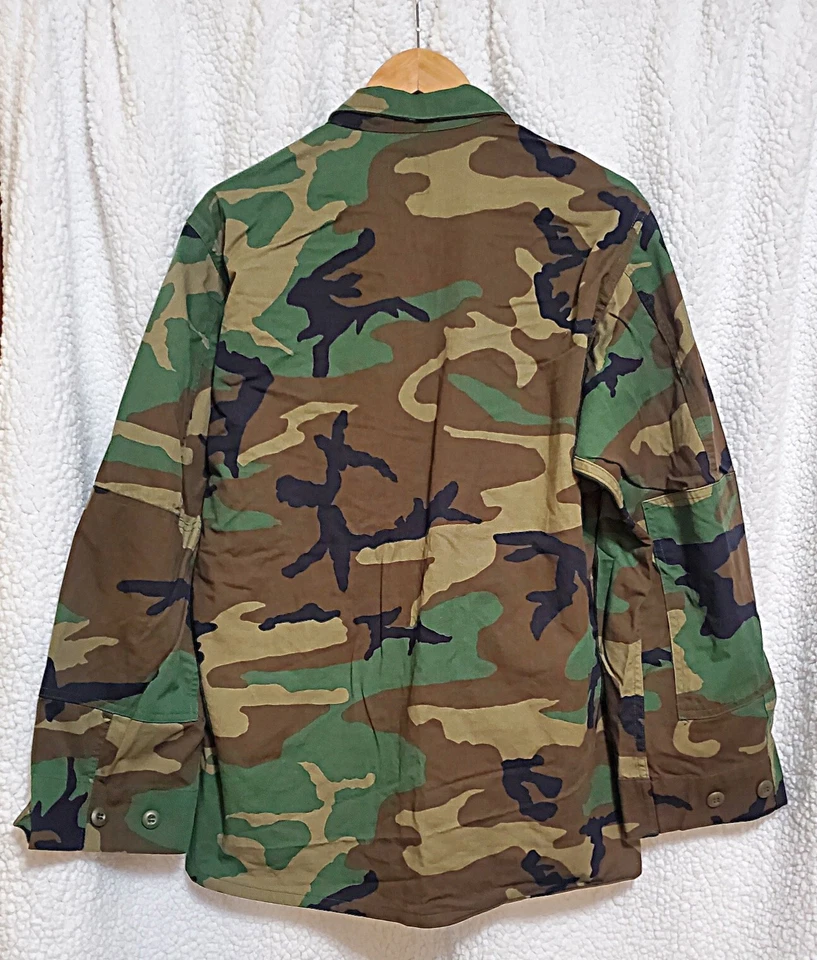 Mens Air Force Woodland camo utility coat size M/R - Image 2 of 2
