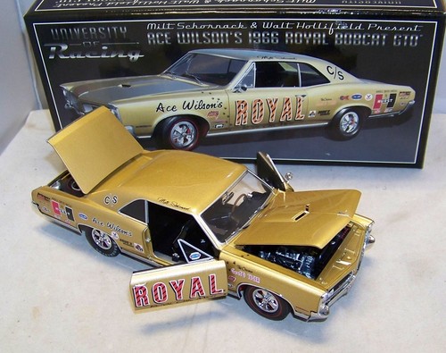 1:24 UNIVERSITY OF RACING NHRA 1966 PONTIAC ACE WILSON ROYAL BOBCAT GTO TIGER - Picture 2 of 10