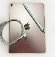 Apple iPad Pro 9.7 A1673 32GB BUNDLE Wi-Fi  Apple Pencil  Case  Charger