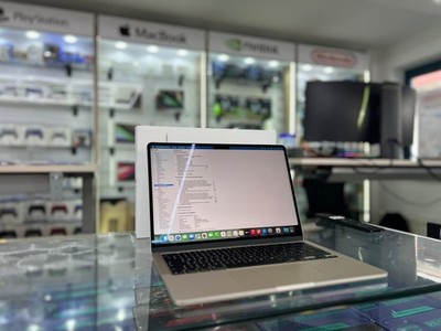 Apple MacBook Air 13'' M5 Polarstern MDHA4D/A Apple M5 chip mit 10-core CPU and 8