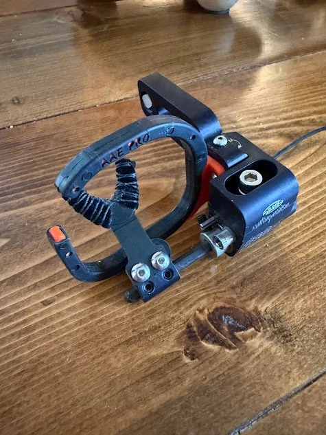 AAE Pro Drop Arrow rest - Image 3 of 4