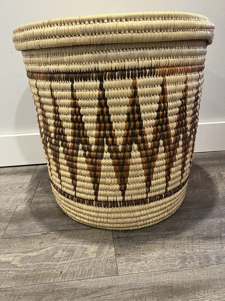 Cesta/otomana tejida a mano de ratán/hierba cesta de almacenamiento con tapa extra grande Foto 2 de 4