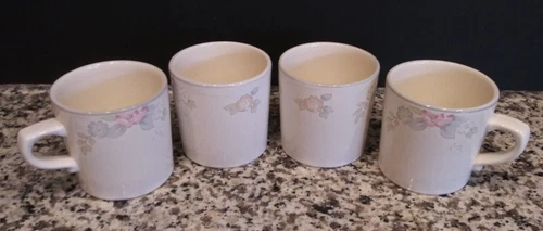 Vintage Pfaltzgraff Wyndham Stoneware Dinner Mugs Coffee Tea Cups Lot - Set of 4