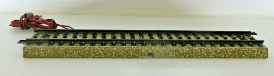 Märklin 5111 H0 Anschlußgleis 1/1 Gerade mit zwei Kabeln und Steckern