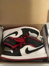 Children Nike  s Size 10