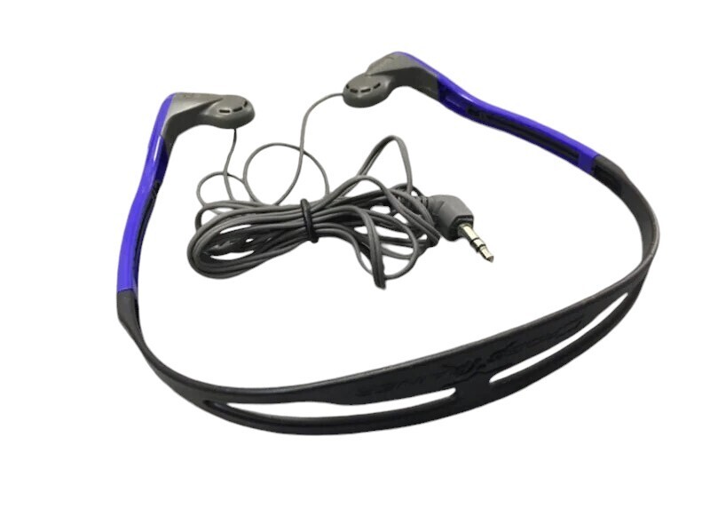 2616-希少 ! レトロ AIWA ダイナミックステレオヘッドホンHP-M15 レア】AIWA ダイナミックステレオヘッドホン HP-M15 - メルカリ