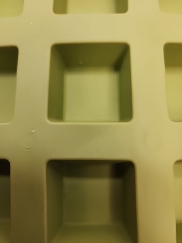IKEA Silicone ICE CUBE TRAY/Candy Wax Chocolate Mold - Picture 7 of 13