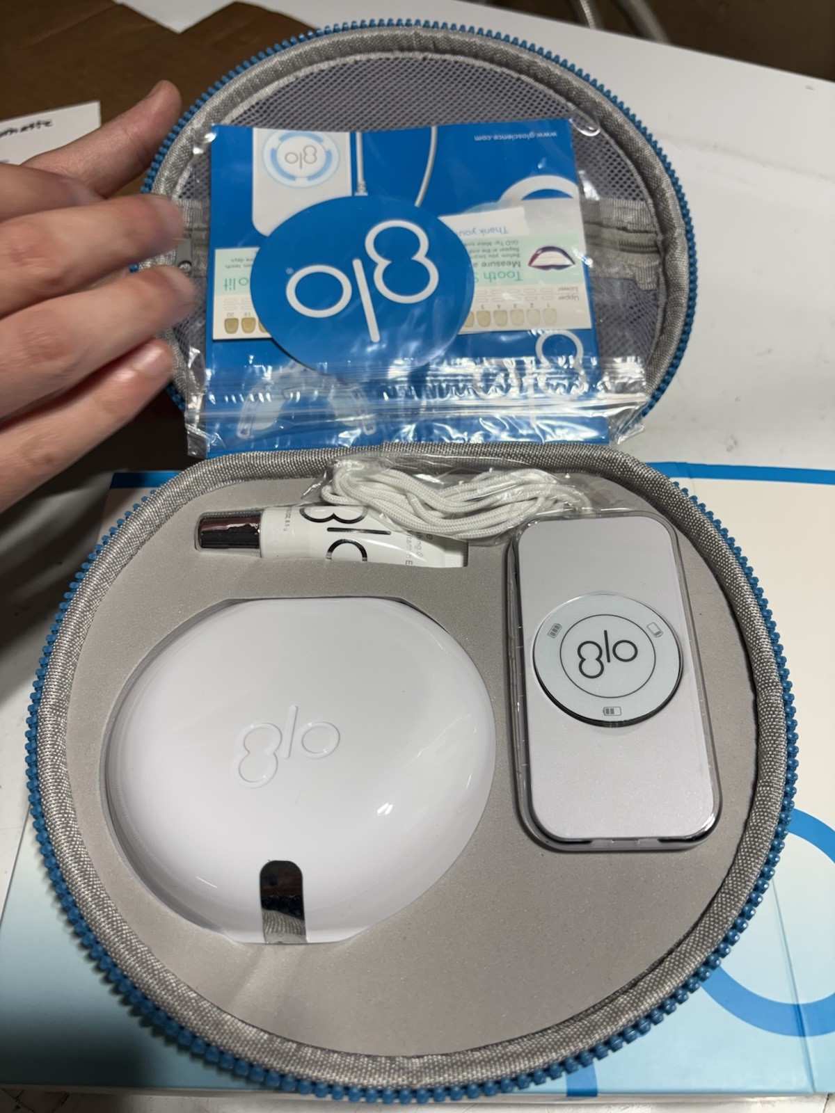 GLO Science Classic Brilliant Teeth Whitening Dev Kit w/ 10 Gel Vials Exp 11/26