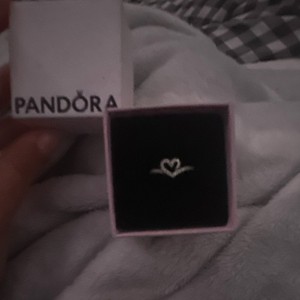 PANDORA Silver Heart Love Band Ring Size 7 Silver Tone Metal w/ Pandora Box