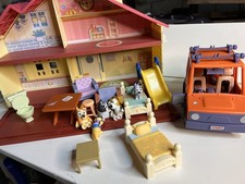 Bluey Family Home Playset Pack  Go House  Jeep Toy Figures, Furniture