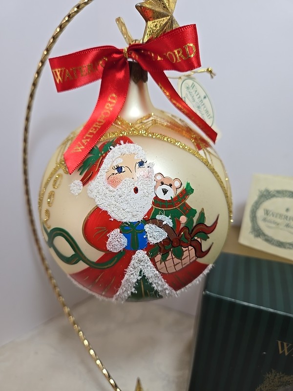 Waterford Holiday Heirloom Christmas Ornament 2002 Annual Santa Ball #121597