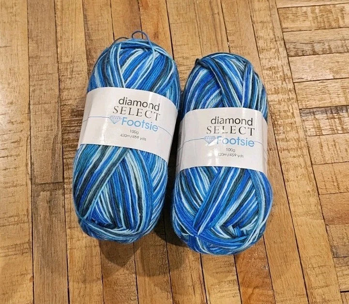 2 skeins Superwash Merino  501 baby sky blue sock yarn vintage multicolor - Image 2 of 3