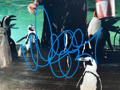 Danny DeVito Signed 11x14 Photo *Penguin Beckett BAS - Picture 2 of 3