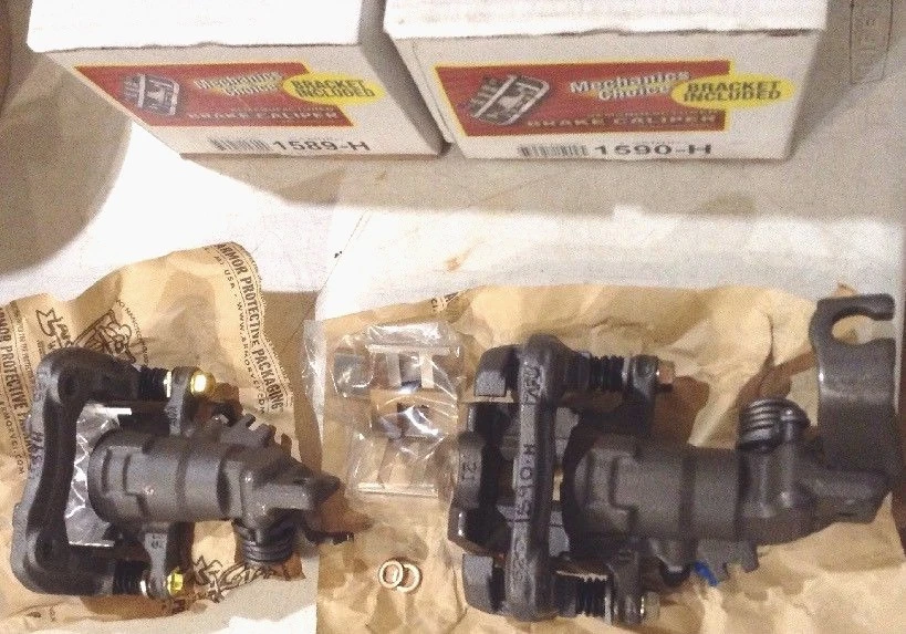 PINZAS DE FRENO TRASERAS SEMICARGADAS CAMBRO Y SOPORTE ACURA HONDA TSX ACUERDO 98-07 Foto 2 de 4