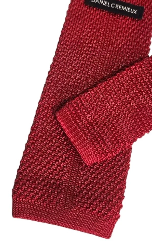 Corbata tejida 100 % seda roja lisa DANIEL CREMIEUX para hombre DANIEL CREMIEUX W:2,5" USADA EN EXCELENTE ESTADO Foto 4 de 4
