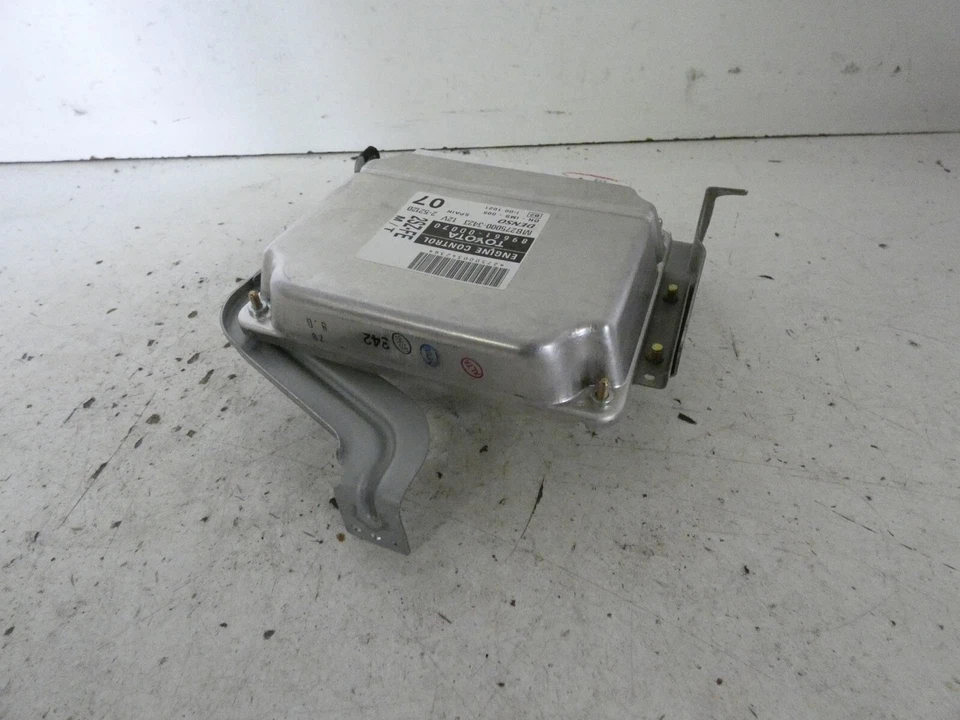 Centralina motore Toyota Yaris P1 anno 2002 1,3 l 64 KW 89661-0D070 - Immagine 4 di 4