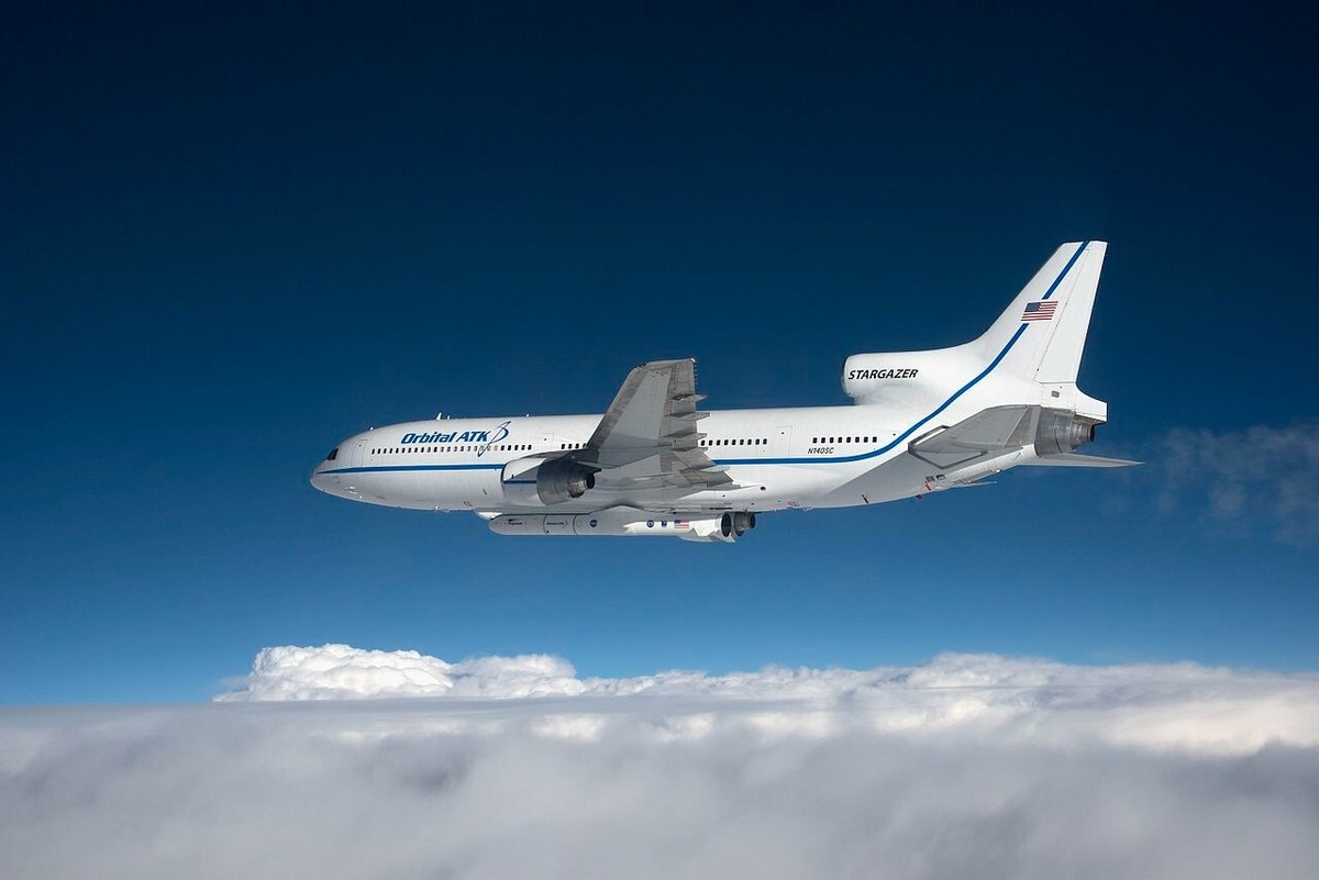 InFlight 1/200 IF1011ORB02, Orbital ATK LOCKHEED L-1011 InFlight 1/200 IF1011ORB02, Orbital ATK LOCKHEED L-1011