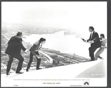 Parallax View 8x10 Movie Still Earl Hindman Kelly Thordsen Chuck Waters