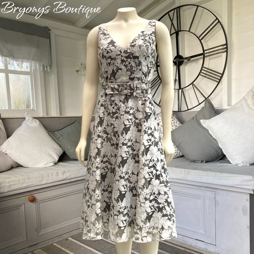 Phase Eight Grey & White Floral Lace Fit & Flare Belted Dress 16 Occasion - Picture 4 of 15
