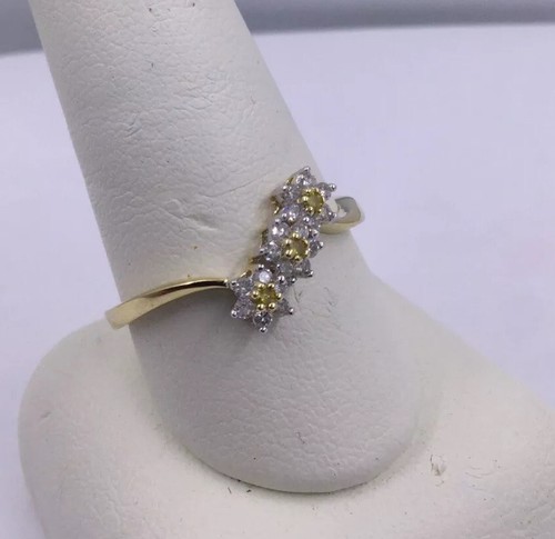 Drei Blumen gelbe und weiße Diamanten 14 Karat massiver Goldring (1063) - Bild 3 von 6