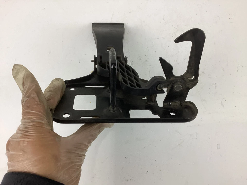 Audi A5 2008-2012 capó delantero gancho cierre cierre pestillo 8T0823480 OEM Foto 4 de 4