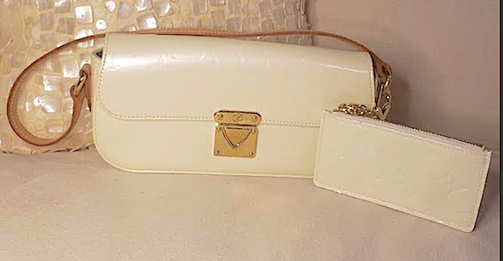 Louis Vuitton Malibu Street Vernis Shoulder Bag W/Matching Clip Coin Purse