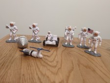 K M INT Astronauts Mini Figure Pvc Lot Of 8 Toys Lunar Rover Satellites Space