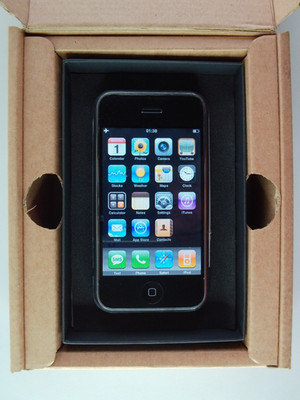 Apple iPhone 2g 8gb 1. Generation A1203 & Black Slim Box - iOS 2 - Rare 2007