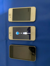 iPhone Lot - 2 iPhone 4s 2 iPhone 3gs