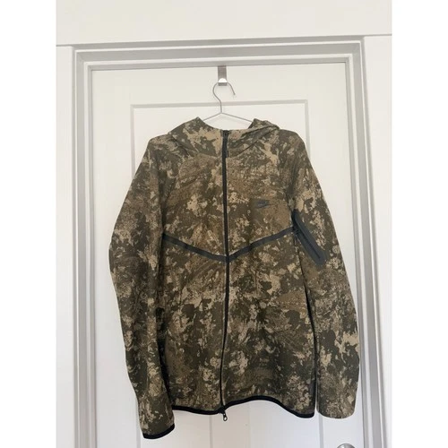 Nike Tech Fleece Windrunner Olive Camo Full-Zip Hoodie 2XL - product listing photo