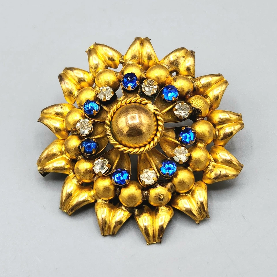 Antique Czech Gilt Brass Rose Cut Blue Glass Round Flower Dome Brooch - Image 2 of 4