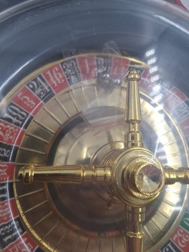Head-to-Head Roulette Party Game for Up to 12 Players - Picture 3 of 8