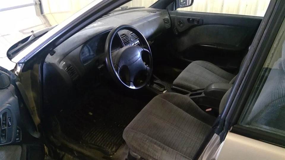 Bomba de dirección asistida usada se adapta a: Subaru Legacy 1999 2,2 grado A Foto 2 de 4