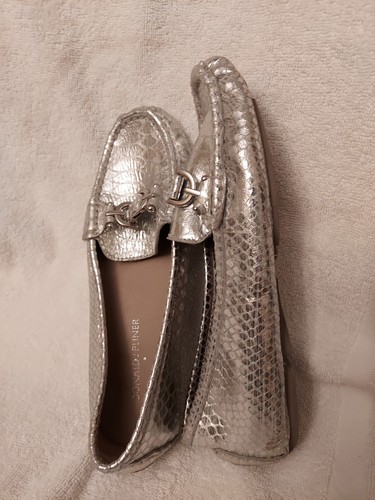 Donald Pliner Womens Penny Loafers Silver Crinkled Leather Slip On Sz 7.5 - Picture 5 of 9
