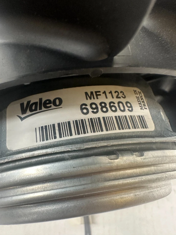 Motor ventilador radiador refrigeración conductor Valeo LH para Audi A4 2002-2009 1,8 2,0 L 698609 Foto 3 de 4