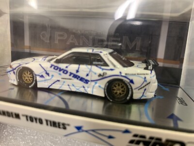 ミニカー inno64 SkylineGT-R R32 Pandem Toyo Tires s-l400.jpg