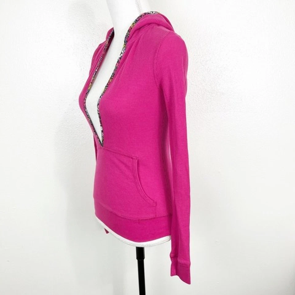 Suéter Copper Key Mujer Pequeño Rosa Tejido Waffle Pullover Bajo Cuello en V Sudadera con Capucha Foto 2 de 4