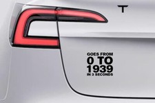 Vinyl Sticker KFZ Tesla schwarz 10cm x 9cm "FROM 0 TO 1939 IN 3 SECONDS"