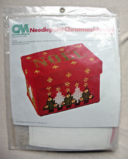 COLUMBIA-MINERVA PLASTIC CANVAS KIT "NOEL RECIPE BOX" 8270 NEW