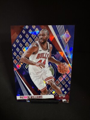 2023-24 Panini Phoenix Basketball NBA Chicago Bulls Patrick Williams Blue Ice