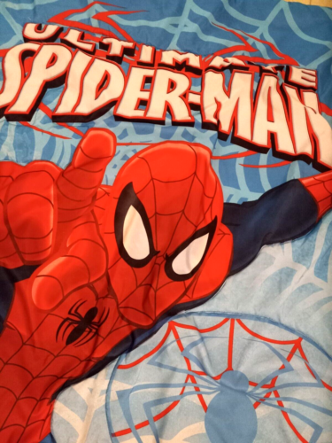 Spiderman Quilted Comforter Blanket Reversible Spidey-Man Cotton Poly 40 x 57 - Picture 2 of 5