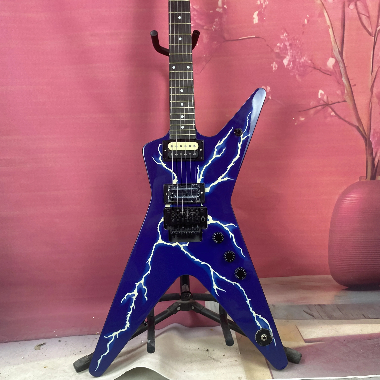 Washburn Dime Electric Guitar Solid Mahogany Rose Wood Fingerboard Tremolo