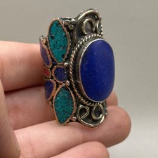 UNIQUE VINTAGE TIBETAN NEPALI HAND MADE SILVER COATED RING WITH STONES