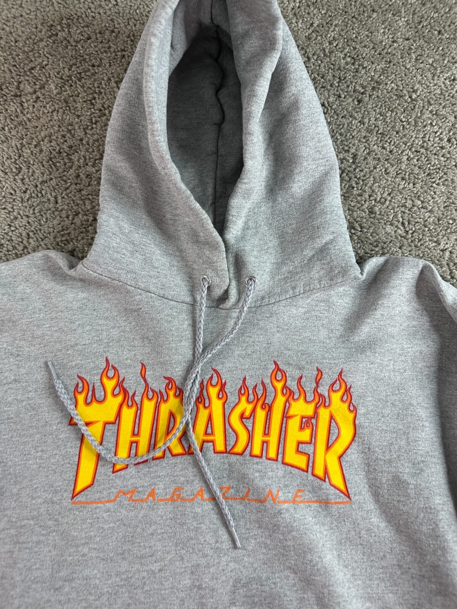 パーカー・フーディ THRASHER Two-tone flame hoodie light gray TR2403HD05WM Thrasher Flame Logo Grey Hoodie | Zumiez