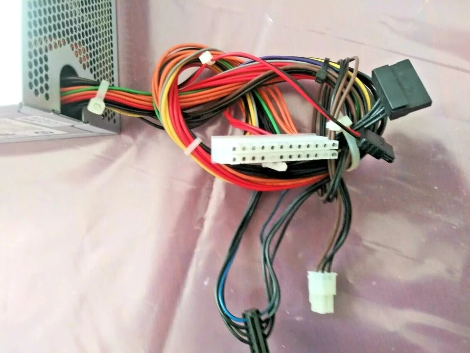 759045-001 HP ENVY 750 Series 300W Model: D11-300N1A Power Supply 759763-001 - Image 2 of 4