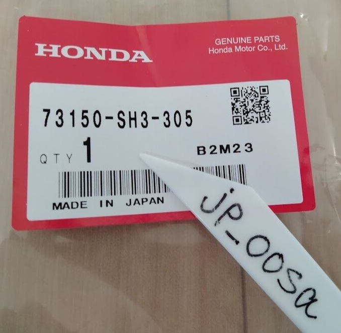 Honda Genuine OEM Front Glass Upper Molding 73150‑SH3‑305