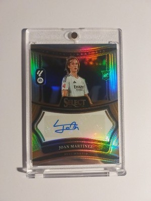 Panini Select 2024-25 Joan Martinez Auto Real Madrid Rookie Parallel Refractor