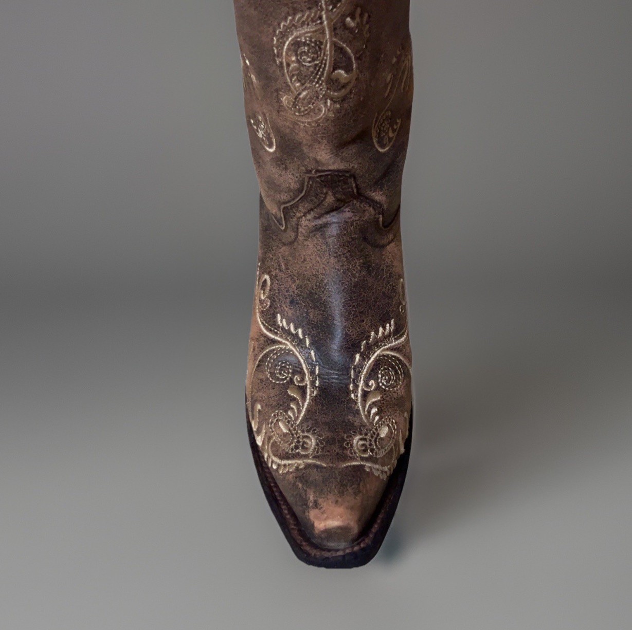 Circle G Handcrafted Rustic Leather Embroidered D… - image 7