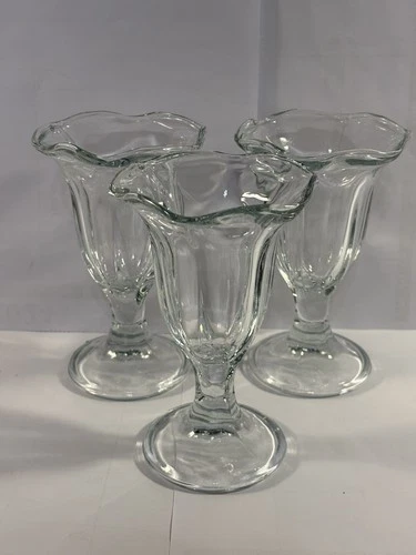 Vintage Anchor Hocking Tulip Glass Parfait/ Ice Cream Sundae Set of 3