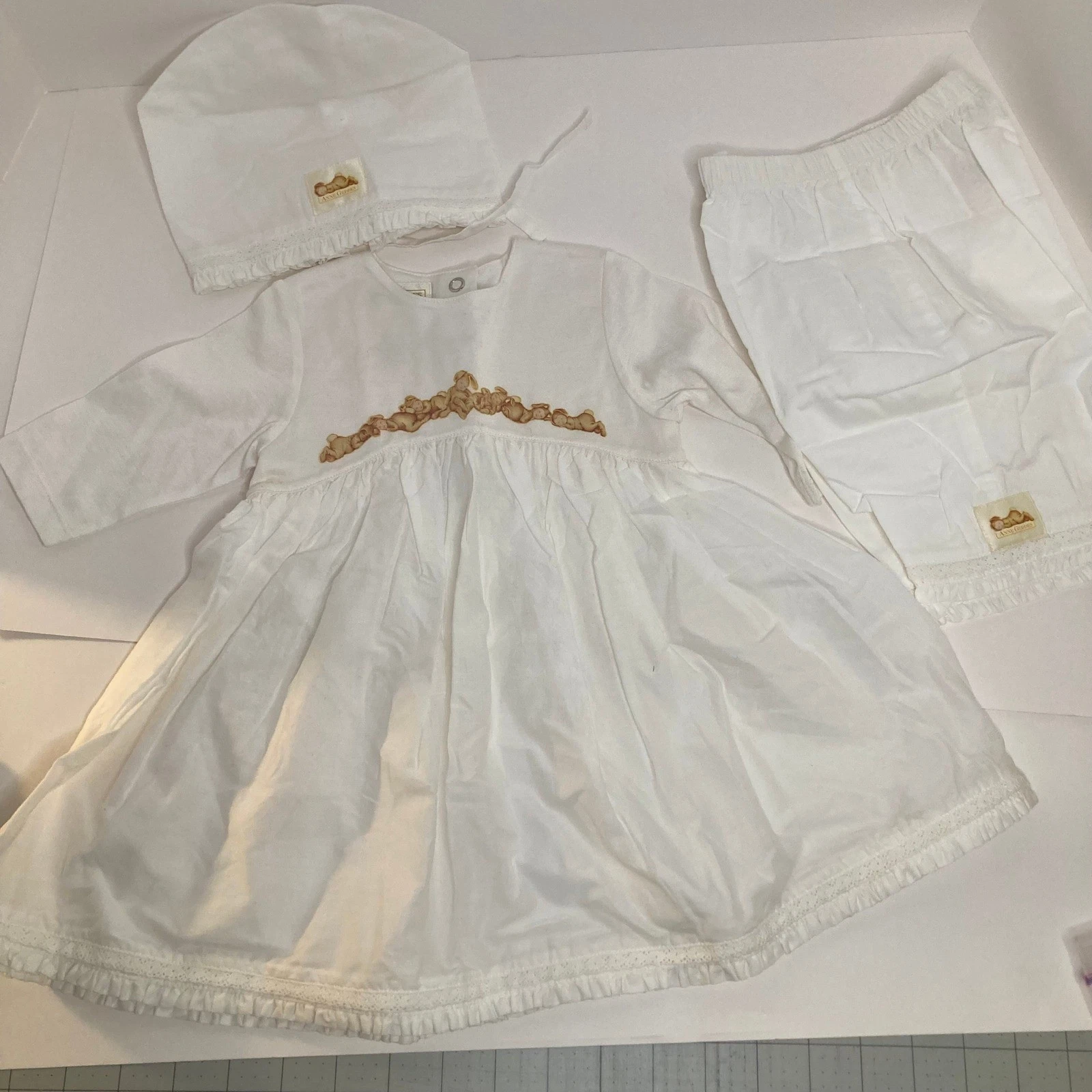 Anne Geddes Baby Girls 3 6 Months White Christening Gown Set Hat Pants
